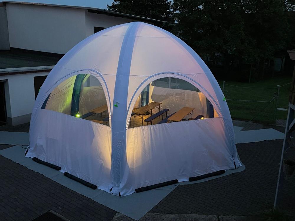 Opblaasbare tent Galaxy - 8x8m Zwart frame - Print dakzeil