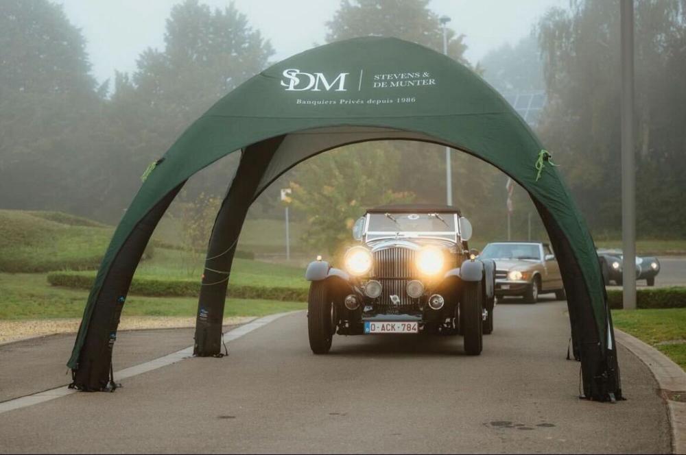Tente gonflable Globe - 4x4m Structure noir - Toit imprimé