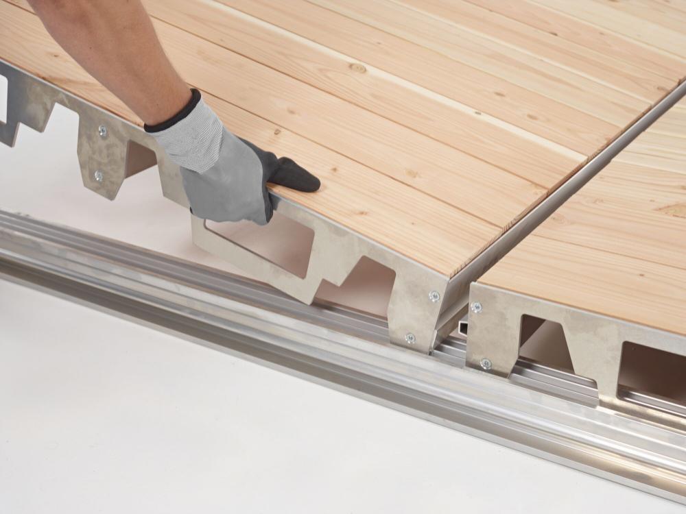 Montierter Kassettenboden mit Klicksystem und Dämpfung - 1 x 2,5 m - Kiefernholz