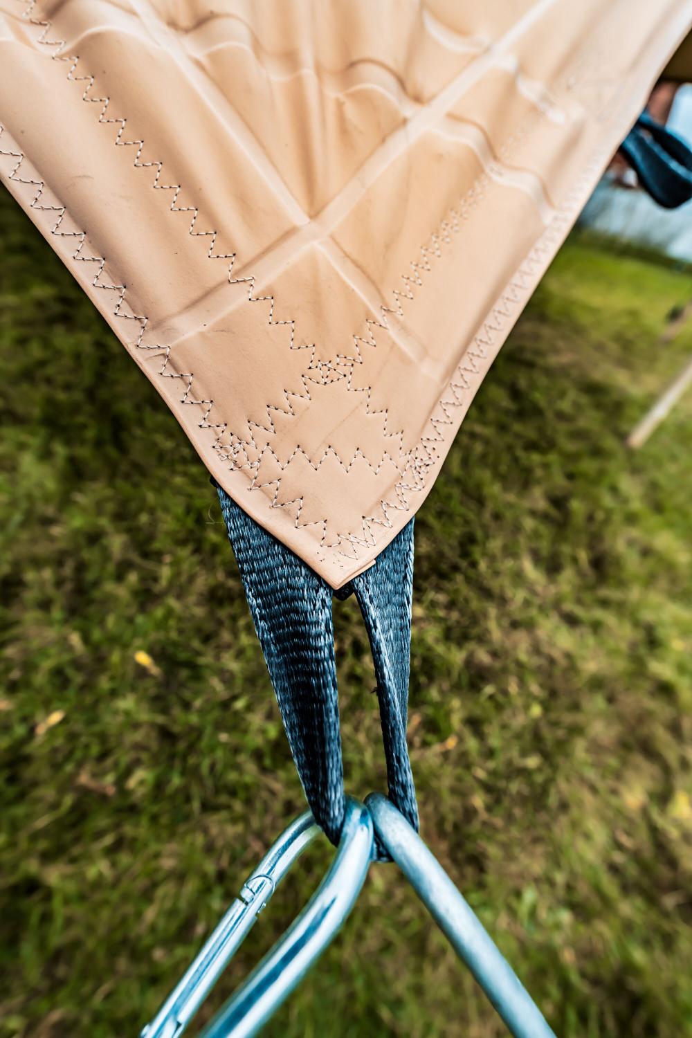 Triflexx Stretchzelt Plane (560 g/m²) mit Schleifen - 10 x 15 m Sahara/Sahara