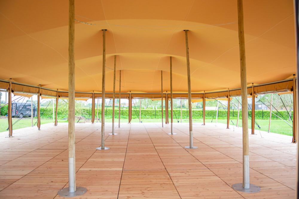 Montierter Kassettenboden mit Klicksystem und Dämpfung - 1 x 2,5 m - Kiefernholz